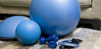 Voici 5 accessoires de fitness indispensables pour faire du sport à domicile